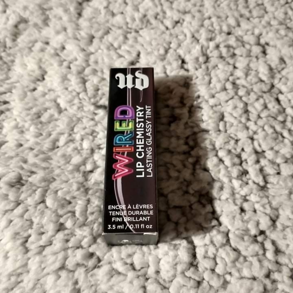 NIB Urban Decay wired lip chemistry
